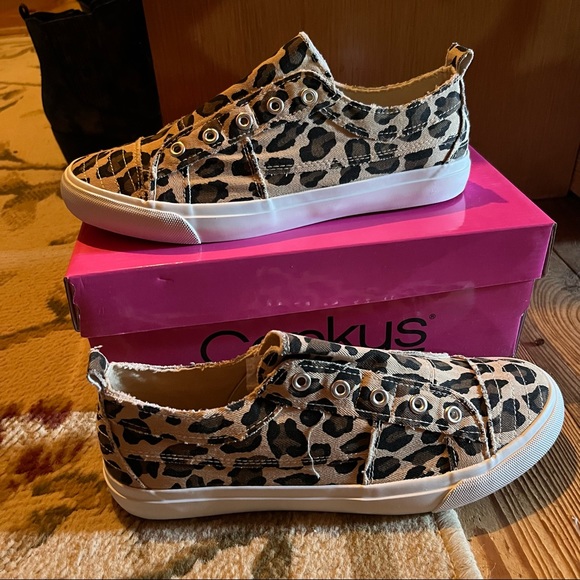 New! Corky Leopard Babalu Sneakers - Picture 1 of 2